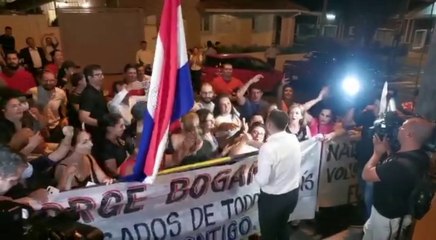 Hurreros De Jorge Bogarín Se Manifiestan Frente Al Consejo De La Magistratura