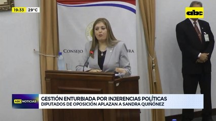 Video: diputados de oposición aplazan a Sandra Quiñónez
