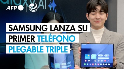 Samsung lanza su primer teléfono plegable triple
