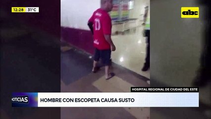 Video: hombre con escopeta causa susto