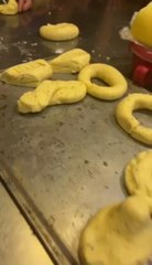 Paraguayos En España Enseñan A Hacer Chipa