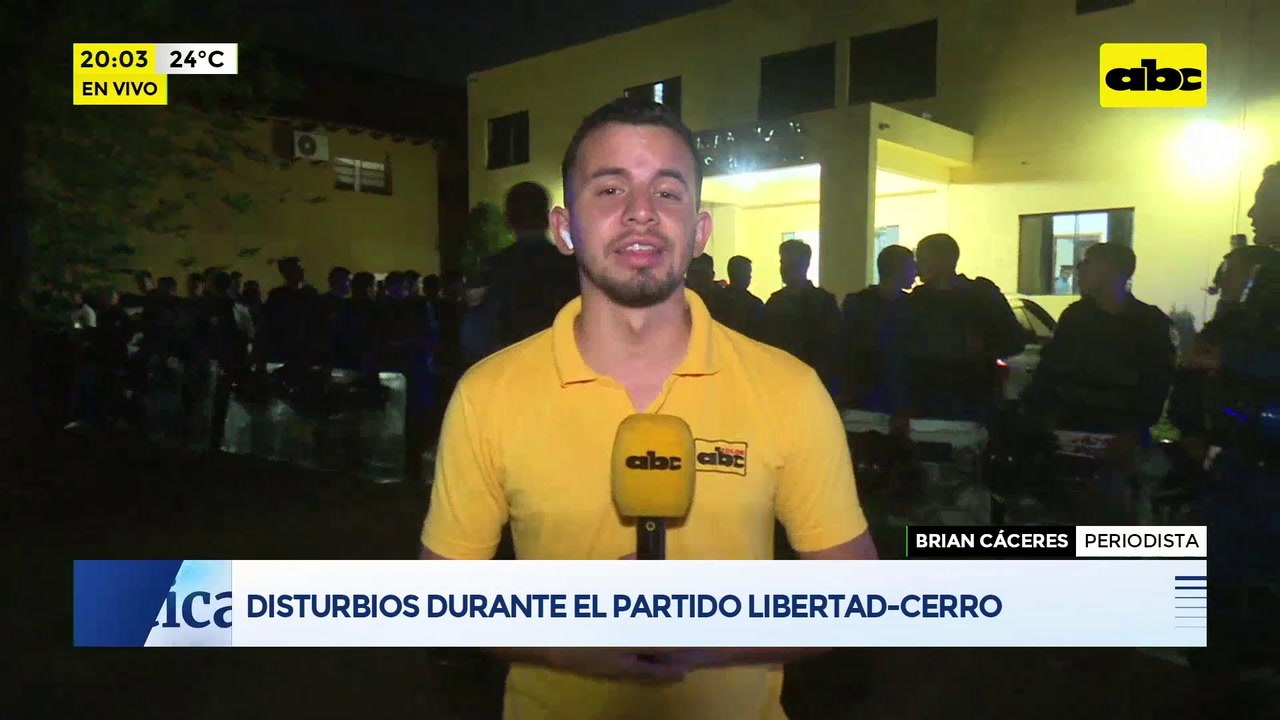 Video: Disturbios durante el partido Libertad-Cerro