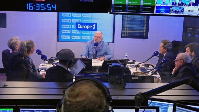 Pascal Praud et vous - Vidéo de l'Élysée contre CNews et Europe 1 : «J'ai cru que c'était une fake news !», réagit Françoise Laborde