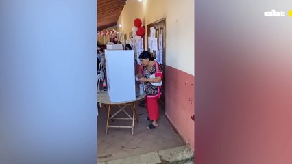 Inducidos Por Hurreros, Votan Con Copiatín En El Saturio Ríos