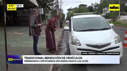 Video: Capuchinos realizan la tradicional bendición de vehículos