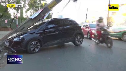 Video: Accidente contra una columna de la ANDE