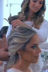 La Novia Y El Novio Estuvieron Acompañados De Cerca Con Sus Padres En La Previa