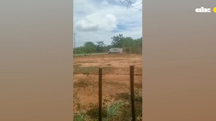 Arroyos y Esteros: denuncian que Municipalidad arroja basura en plena calle