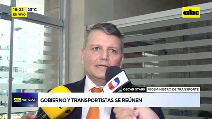 Video: Gobierno y transportistas se reúnen en el MOPC
