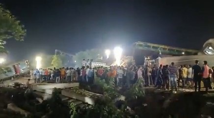 Choque de trenes deja hasta el momento más de 200 fallecidos en la India