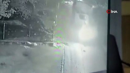 Şaka değil gerçek...Evi içindeki eşyalarla çaldılar