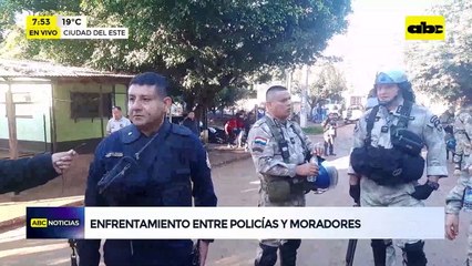 Video: Enfrentamiento entre policías y moradores