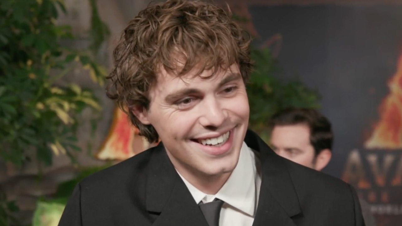 Jack Champion Talks Working With James Cameron & Sigourney Weaver in 'Avatar: Fire and Ash' | THR Video