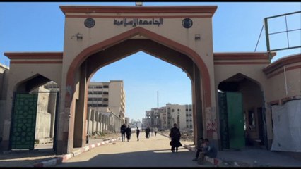 A Gaza riapre l'università, lezioni fra le macerie