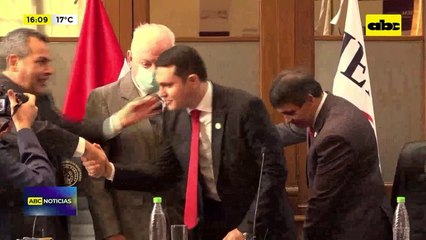 Video: Pedirán explicaciones sobre embargos por deudas de Hernán Rivas