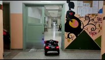 Jóvenes Católicos Donaron Un Coche A Control Remoto Para Hacer Más Alegre El Traslado De Niños Que Ingresan Al Quirófano En Clínicas