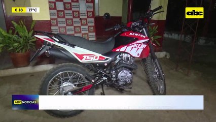 Video: Moto robada fue abandonada en un cementerio