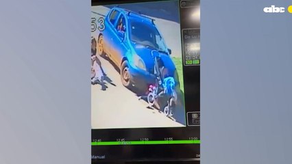 Huyó tras atropellar y arrastrar por unos 50 metros a una bebé con su carrito