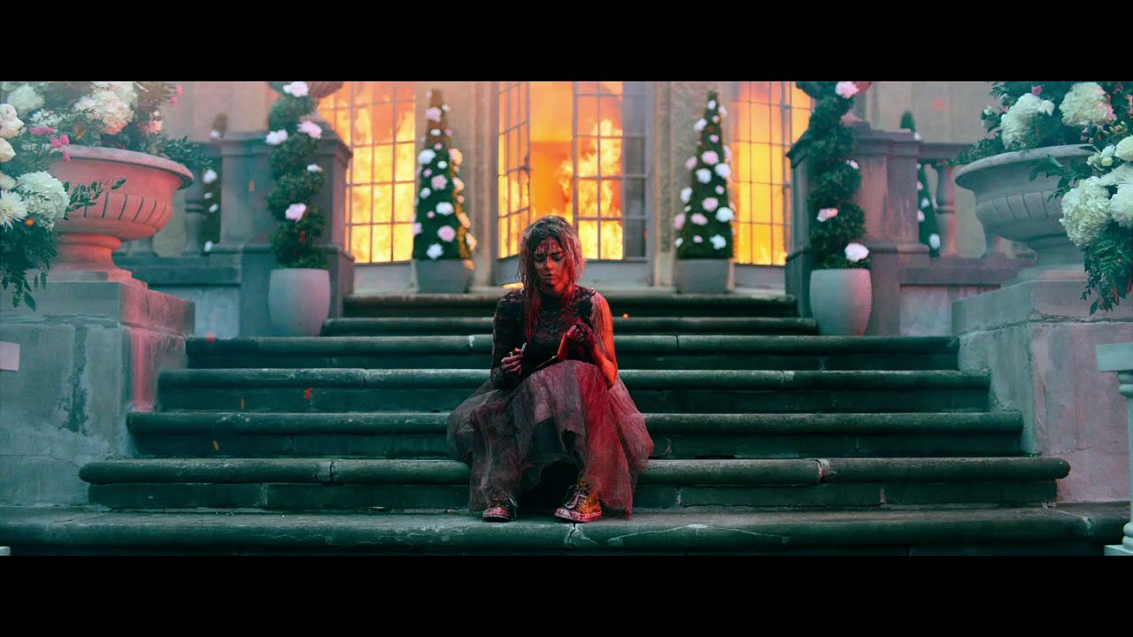 Tráiler oficial subtitulado de Boda Sangrienta 2