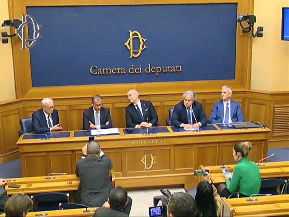 Roma - Proposta di legge dell'On. Andrea Di Giuseppe recante l'assistenza sanitaria a favore dei cittadini iscritti nell'Anagrafe degli Italiani Residenti all'Estero (AIRE) - Conferenza stampa di Andrea di Giuseppe (02.12.25)