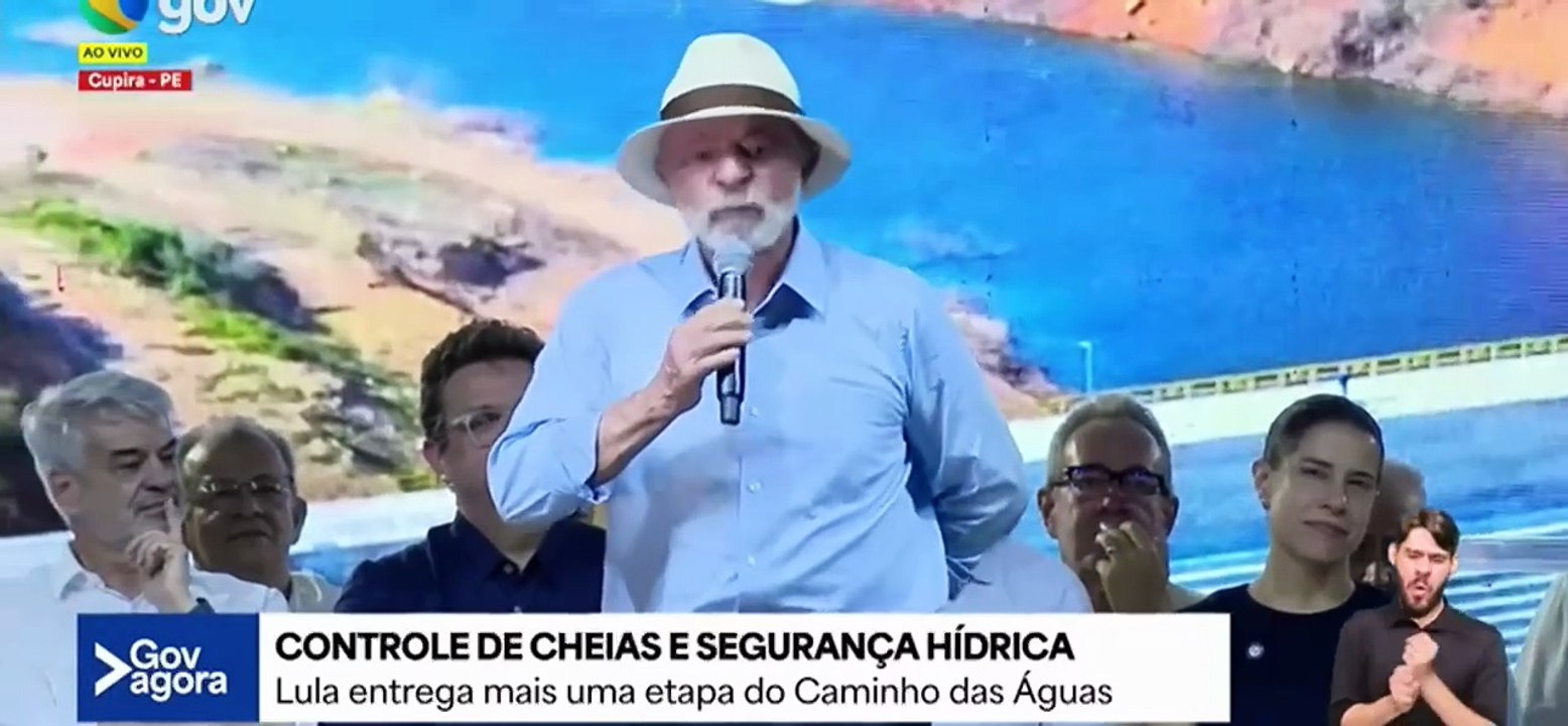 Lula critica 'governo passado' e diz que 'é preciso parar de mentir para o povo pelo celular'
