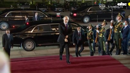 Putin es recibido por Xi Jinping