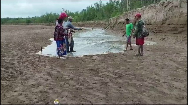 Nativos celebran el retorno del agua en el río Pilcomayo