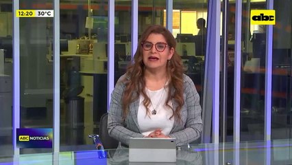 Video: Mejor egresada pide menos recortes a salud