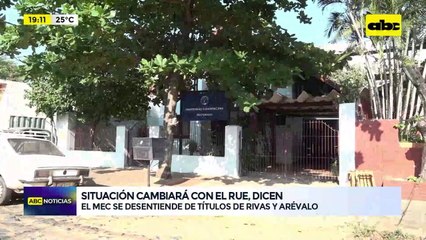 Video: el MEC se desentiende de títulos de Hernán Rivas y Orlando Arévalo