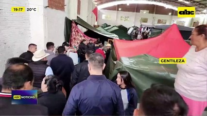 Ayolas: presidente visita refugio de damnificados