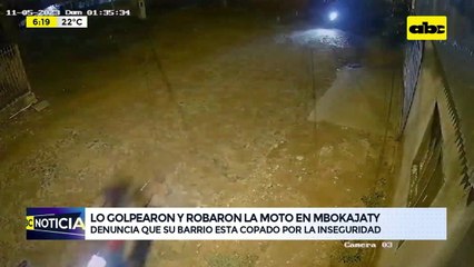 Video: lo golpearon y robaron la moto en Mbokajaty