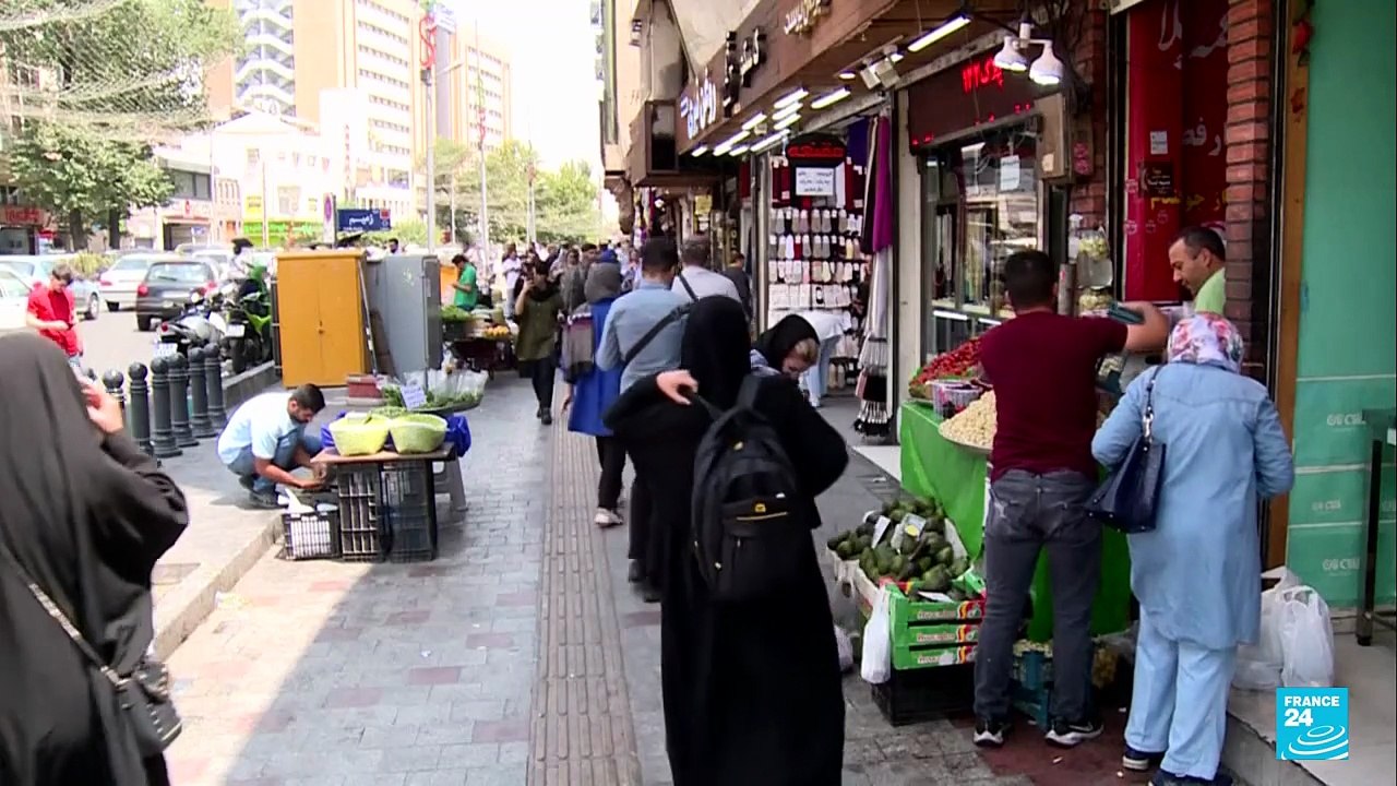 Parlamento iraní acusa al poder judicial de laxitud en el cumplimiento del uso obligatorio del hiyab