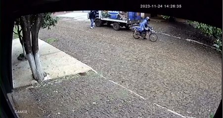 Motochorros asaltan a repartidores de embutidos en Ciudad del Este
