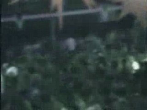 Ben sims@play.electrogaia15.08.05