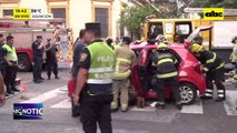 Video: personas atrapadas tras un accidente