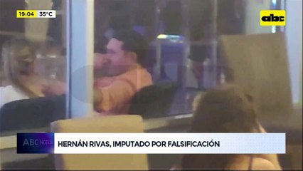 Supuesto título falso: Fiscalía imputa al senador cartista Hernán Rivas y pide su desafuero