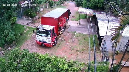 Motochorros roban a trabajadores de un camión repartidor en Areguá