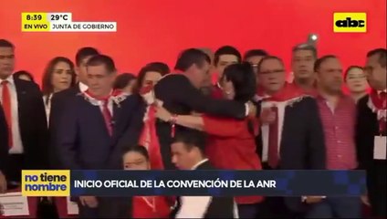 Horacio Cartes, Santiago Peña, Calé Galaverna y Norma Aquino en la Convención Colorada