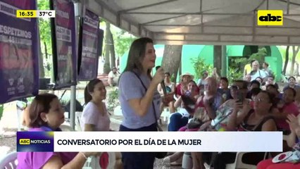 Políticas y parlamentarias conversarán con mujeres en la plaza