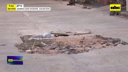 Video: Vecinos denuncian aguas cloacales y calle destrozada por culpa de la Essap