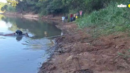 Extraen Del Río Uno De Los Automóviles Usados En Robo A Cajero Del Bnf En Yatytay
