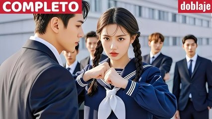 Mujer frágil dio una patada y lanzó soldado de 90kg Salvó al CEO fríoÉl cayó enamorado al instante