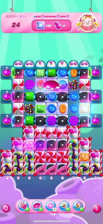 Candy Crush: 3/12 gameplay (level 6298)