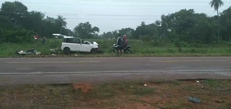 Carapeguá: choque frontal de automóviles deja cuatro fallecidos y una menor herida: choque frontal de automóviles deja cuatro fallecidos y una menor herida