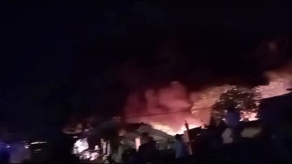 Gran incendio en inmediaciones del Cerro Lambaré amenaza varias casas