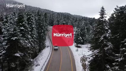 Uludağ'ın beyaza bürünen kıvrımlı yolları havadan görüntülendi
