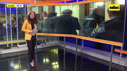 Familia Denis con comitiva de seguridad