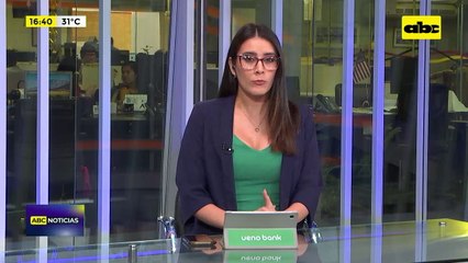 Los “Tuku Tuku” siguen operando: a pesar de que el río está a poco del mínimo histórico