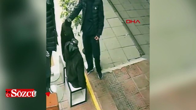 Sultangazi'de mağaza önlerinden kıyafet hırsızlığı kamerada