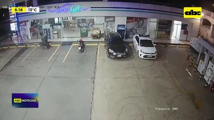 Video: Detenido quiso robar con un machete en estación de servicio